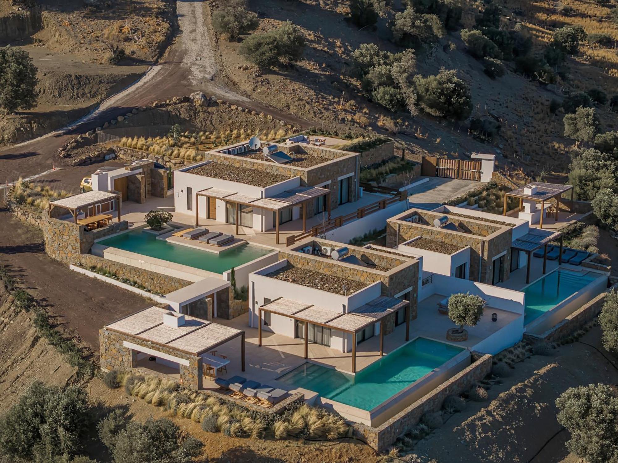Artoikia Luxury Villas, By Hellocrete Villa