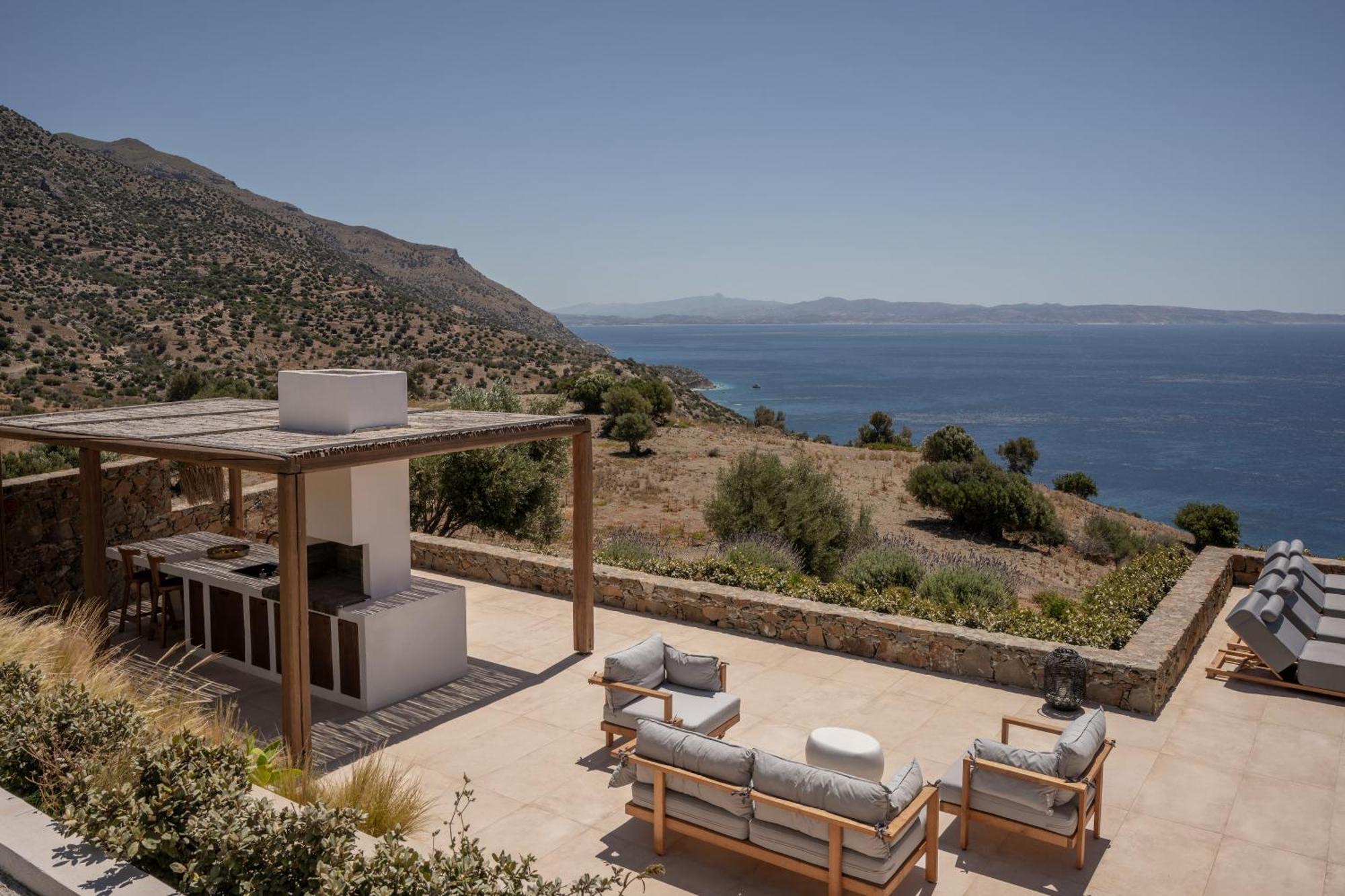 Artoikia Luxury Villas, By Hellocrete Saktouria