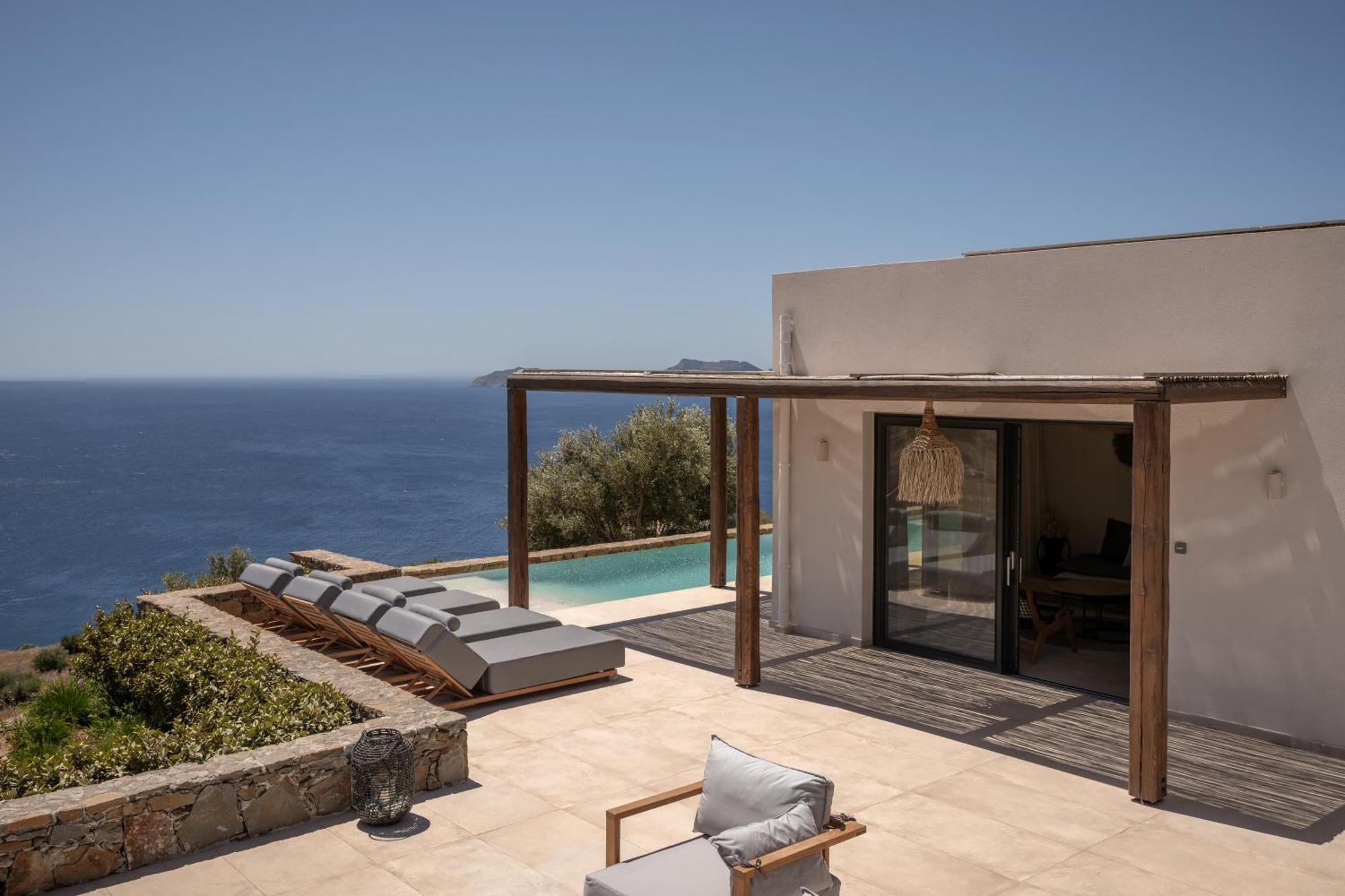 Artoikia Luxury Villas, By Hellocrete * Saktouria