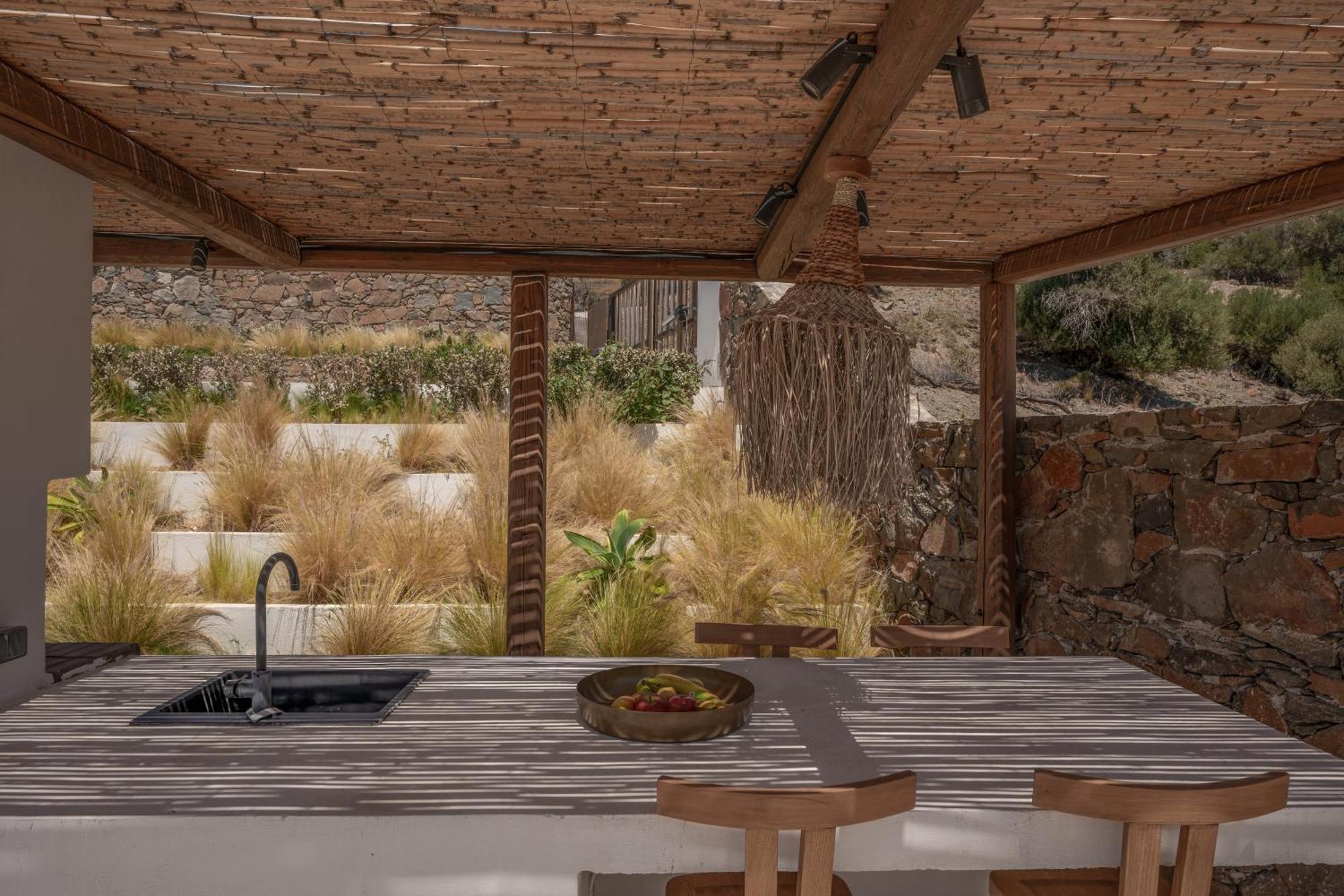 Artoikia Luxury Villas, By Hellocrete Saktouria