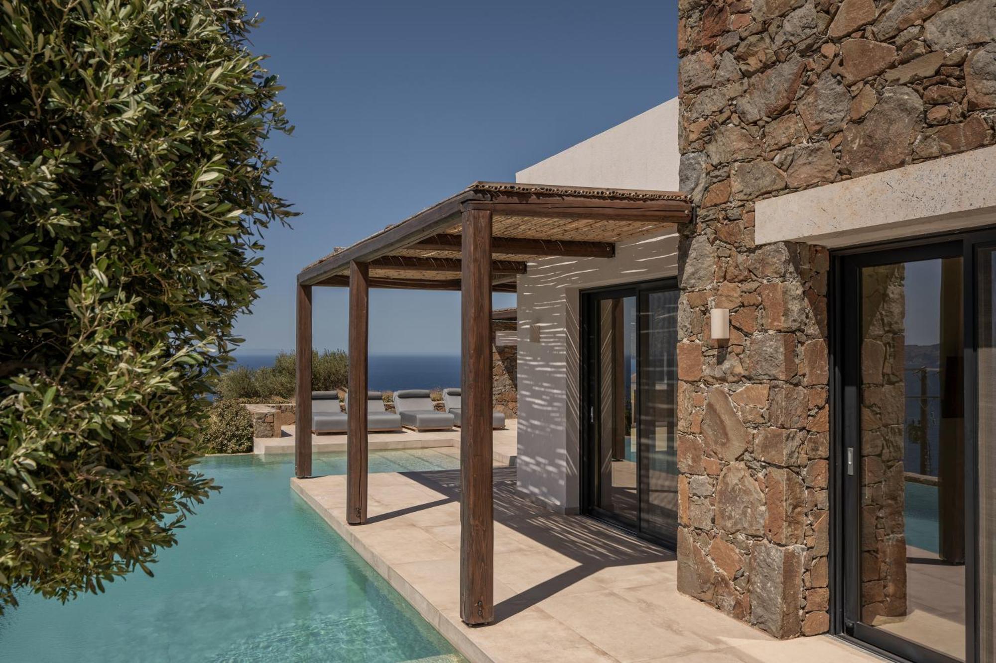 Artoikia Luxury Villas, By Hellocrete * Saktouria