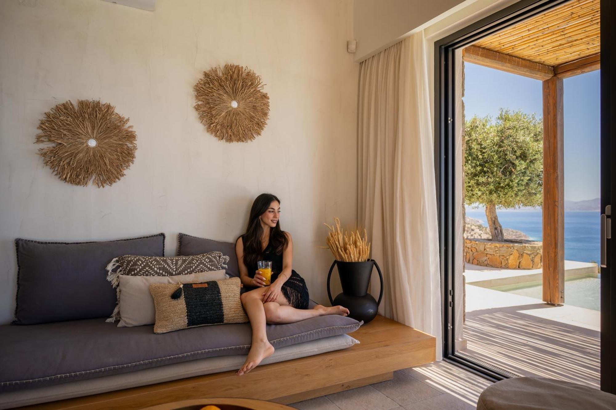 Villa Artoikia Luxury Villas, By Hellocrete *