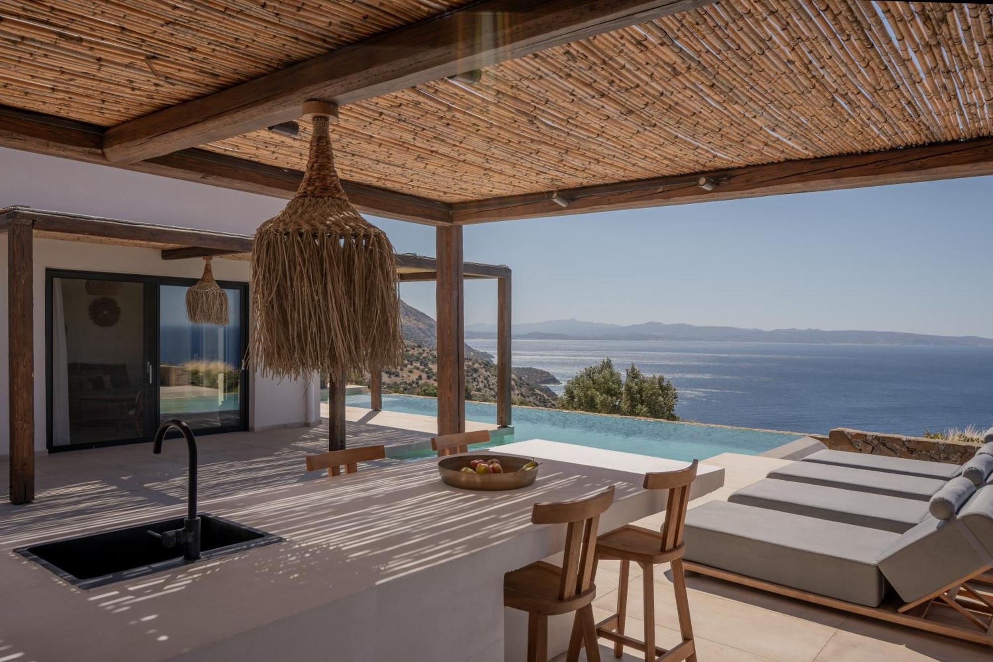 Artoikia Luxury Villas, By Hellocrete Villa