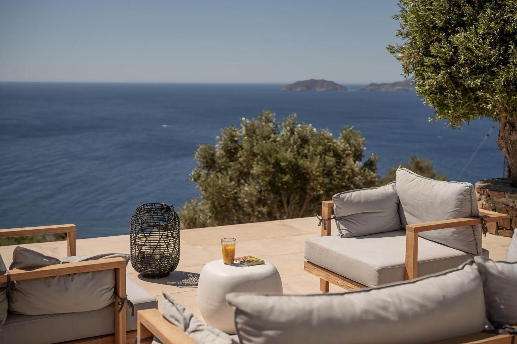 Villa Artoikia Luxury Villas, By Hellocrete