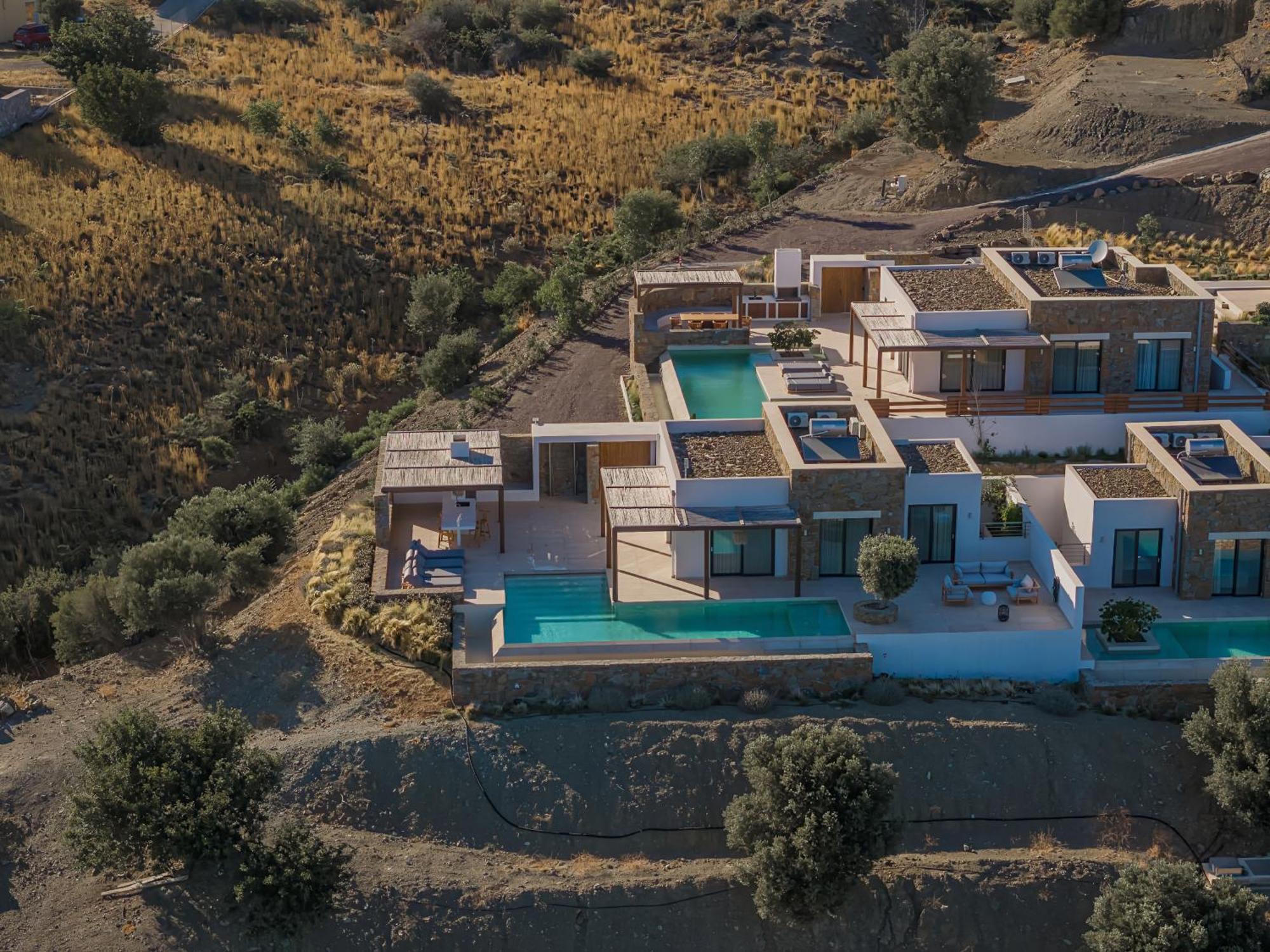 Artoikia Luxury Villas, By Hellocrete Villa *