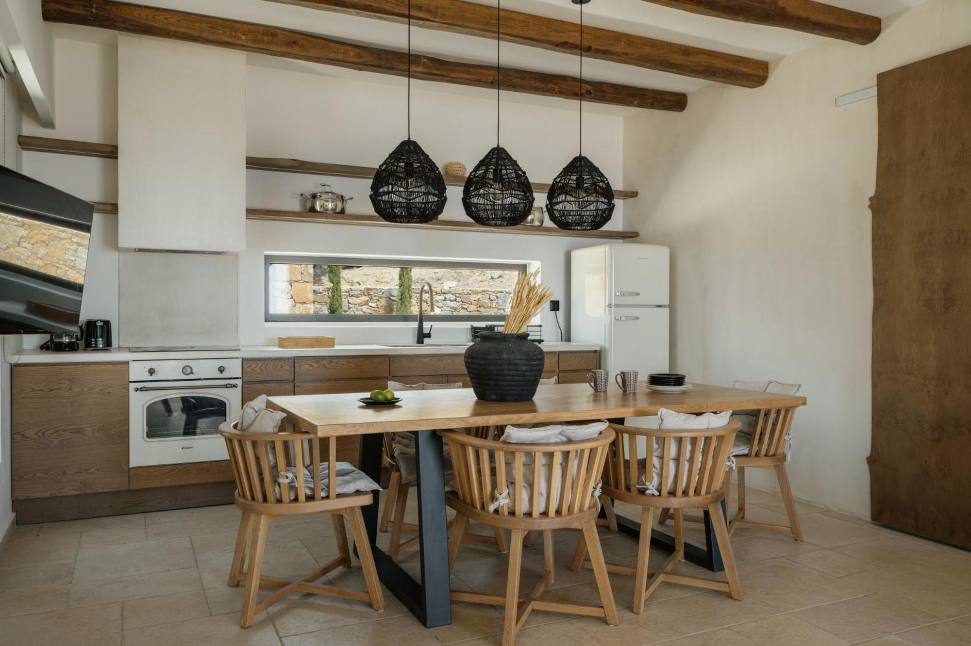Artoikia Luxury Villas, By Hellocrete *
