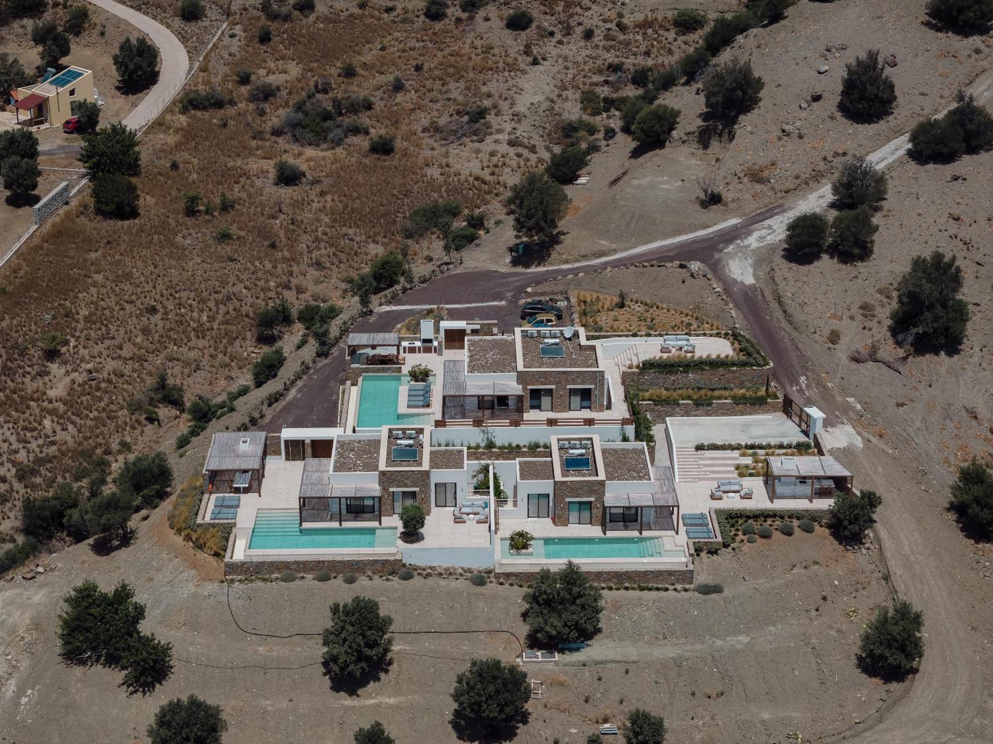 Artoikia Luxury Villas, By Hellocrete Villa *