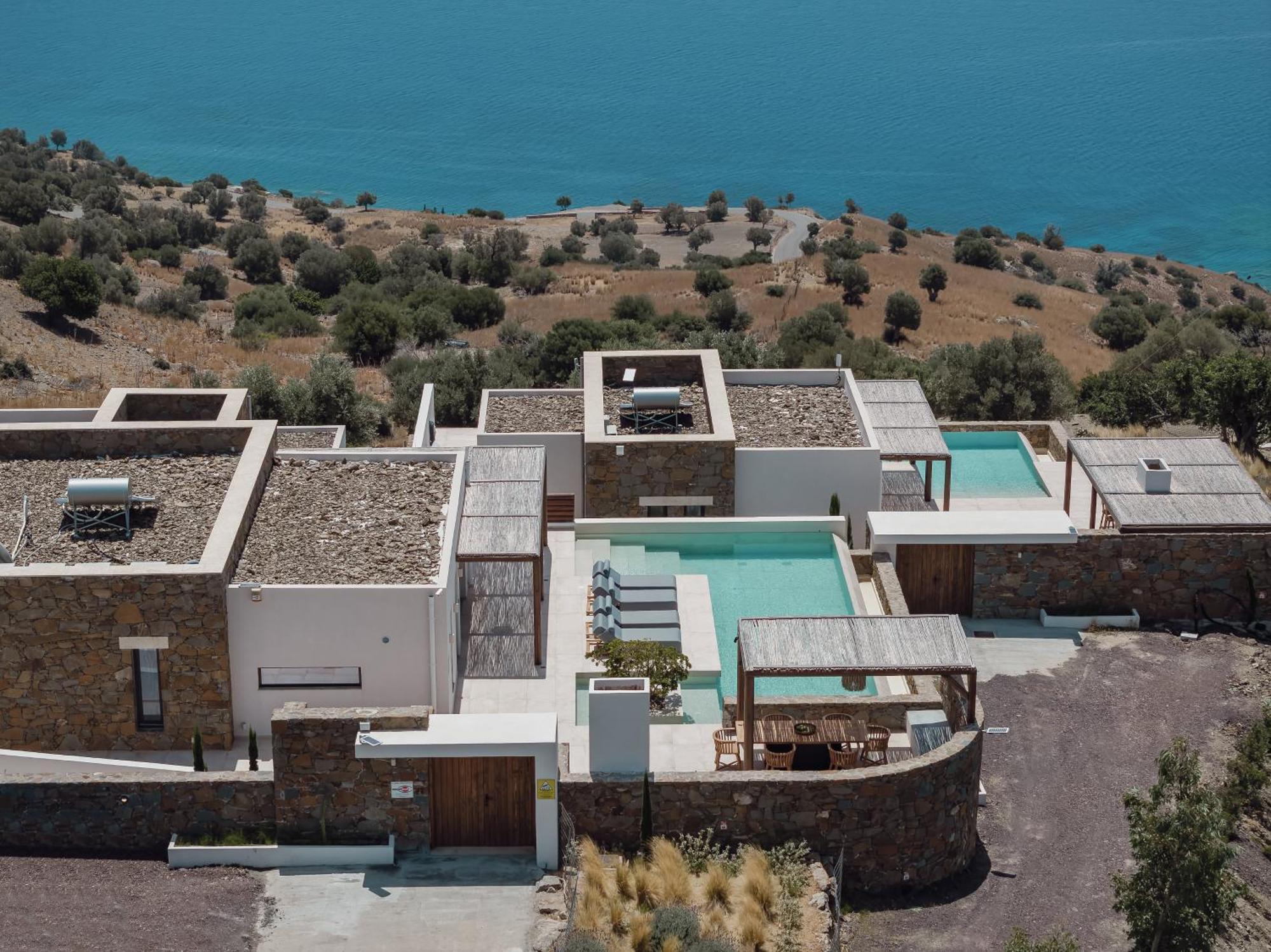 Artoikia Luxury Villas, By Hellocrete Villa